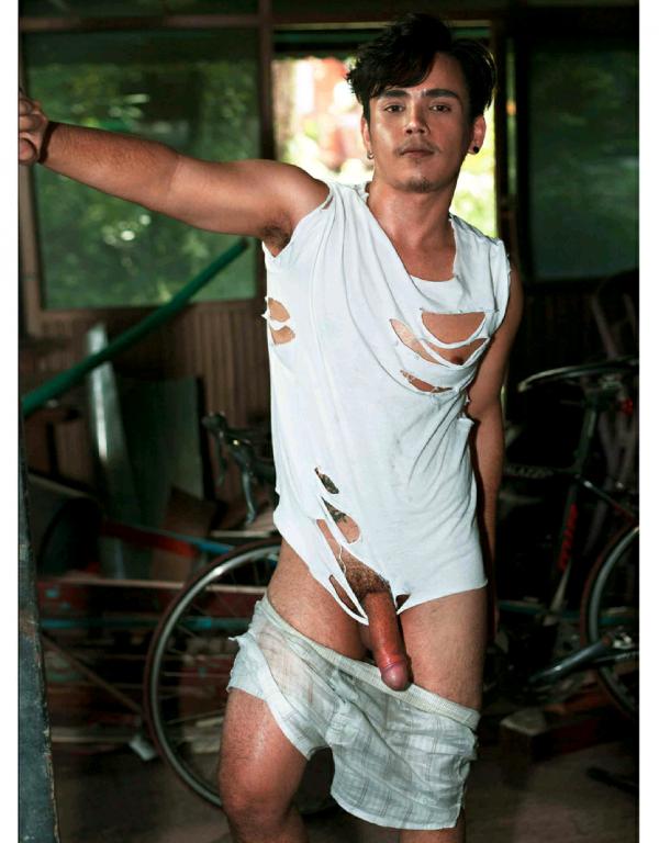 MAN-OMG-7---JOEY-RAINING-BOY